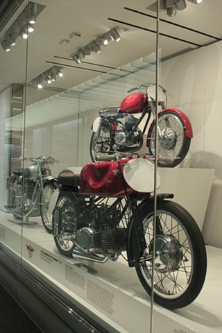 Italian motorcycles exhibit, 
SFO Airport Museum, San Francisco CA
mountmaking, installations, fabrication