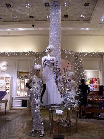 Main Floor - Fifth Avenue Entrance