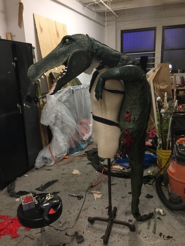 Alligator mask and snapping jaw mechanism designed by Jessica Scott, 2016. 