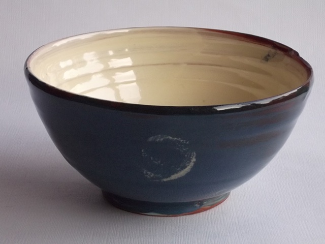 681.medium bowl