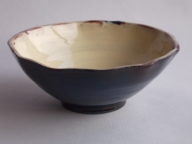 682. medium bowl