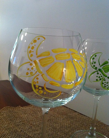 "Six Turtles" Wine Glasses