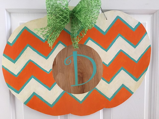 ComeonIwannapaint
Pumpkin Door Hanger