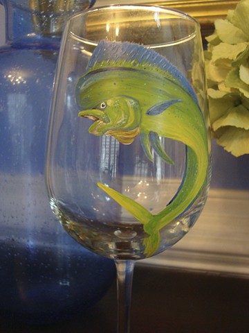 Mahi wine glass