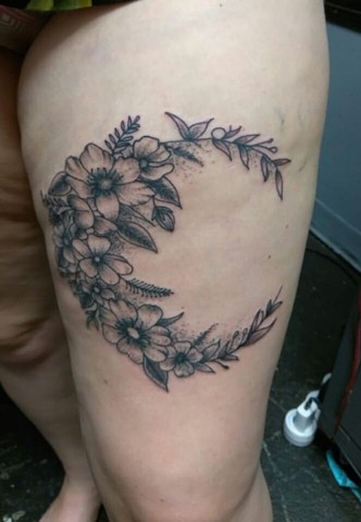all aces tattoo, tattoo, tattoos, best tattoo shop, best piercing shop, best tattoo artist, best piercer, piercing, piercings, full color tattoo, flower tattoos, fine line tattoos, black and gray tattoos, best of clay county, best of florida, traditional 