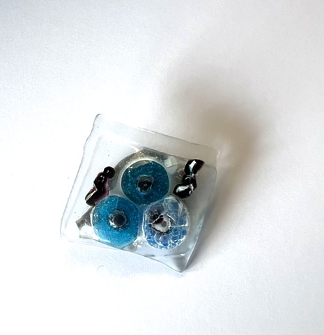 Çintemani Bead Brooch