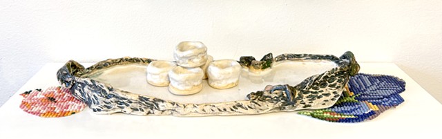 Rosebud tray arrangement