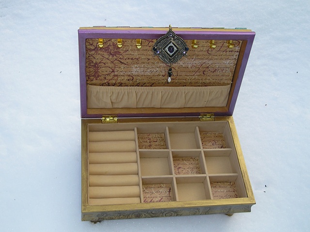 Bohemian Jewlery Box - Inside the box
