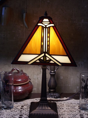 Stained glass mission style lamp