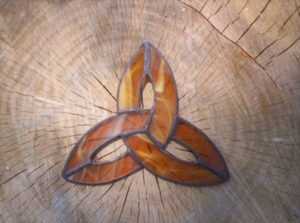 Trinity Knot stained glass