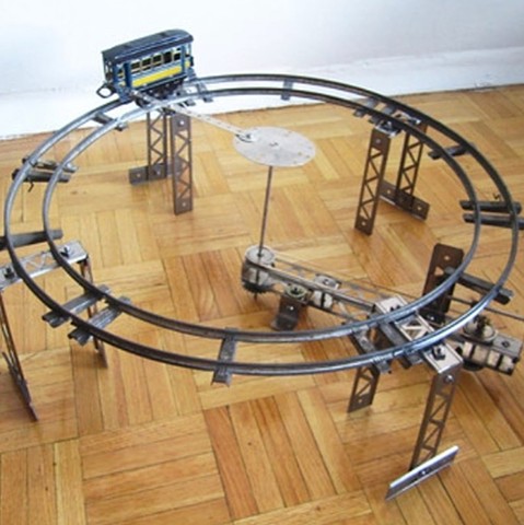 Self-Crank Meccano Toy Train Structure