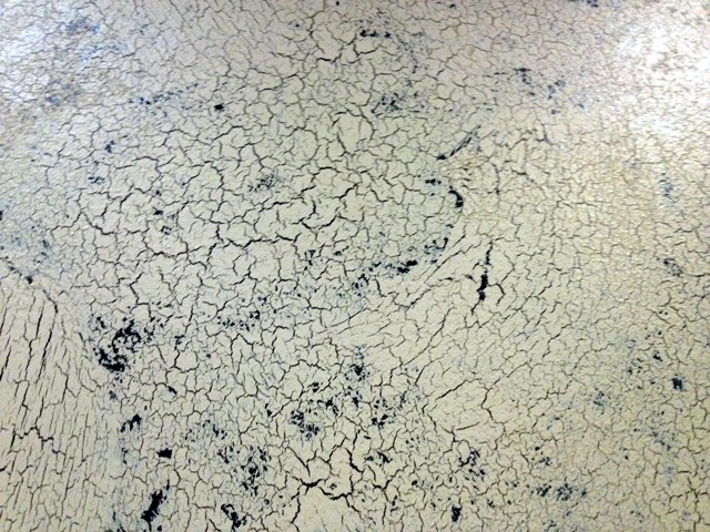 Close up crackle