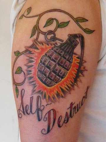 grenade tattoo steven williamson tattoo artist providence rhode island (ri) tattoo Rhode Island Providence