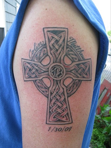  Cross Knotwork Tattoo steven williamson tattoo artist providence rhode island (ri) tattoo Rhode Island Providence