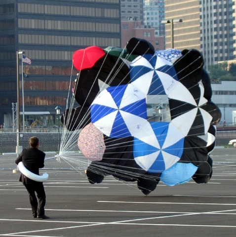 Andrew Mowbray parachute