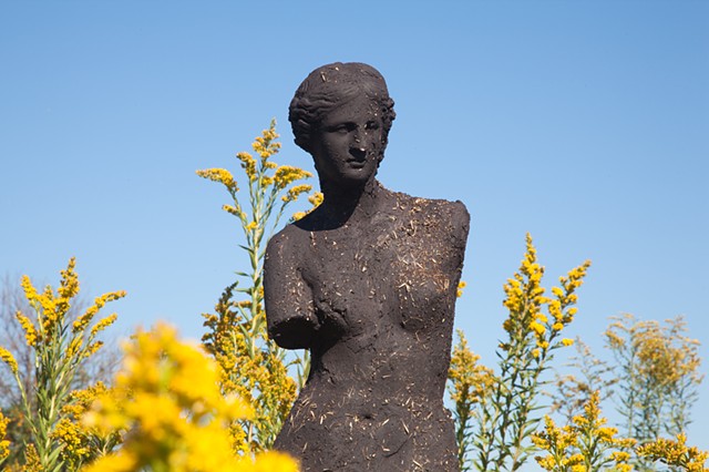 Sculpture--->Garden (Venus XII)