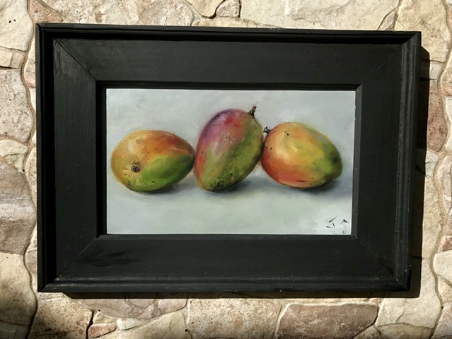 Three mangoes 
