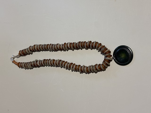 New Zealand jade glass rings on a leather strap with a recycled glass pendant (25016)