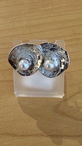 Earrings - S/S with White Pearls