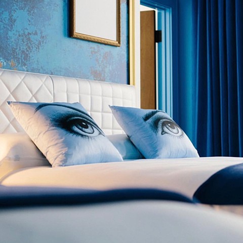 Angad Arts Hotel:  Blue Room