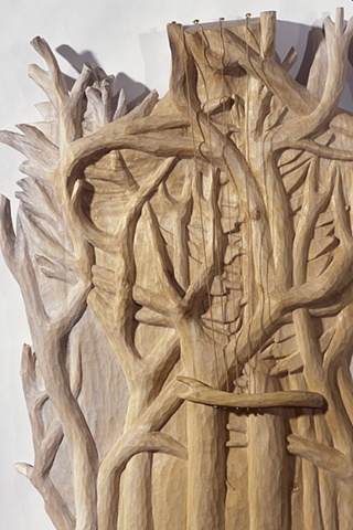 Wood sculpture about nature by Lin Lisberger