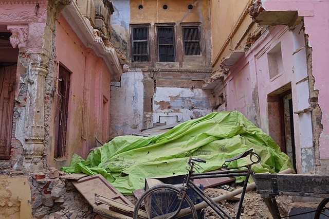 Complementary - Ruin, Varanasi, 2018