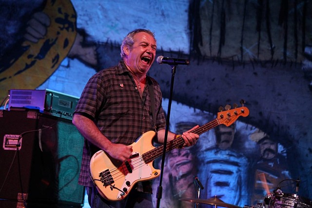 Mike Watt and the Missing Men performed a solid show loaded with Clash covers.