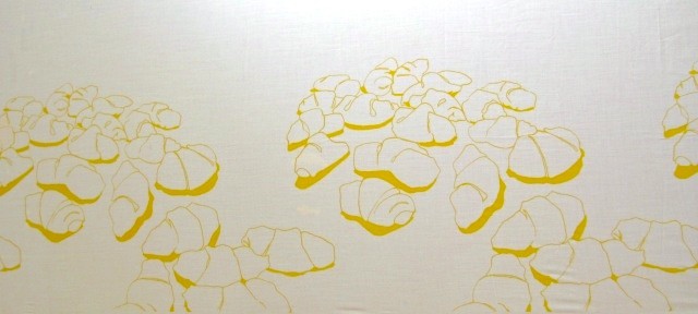 family repetition (in yellow ochre).