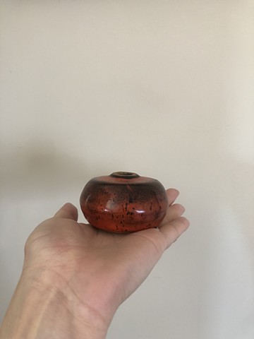 small speckled poppy vase
