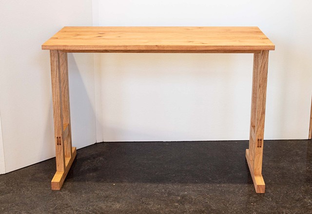 acacia table