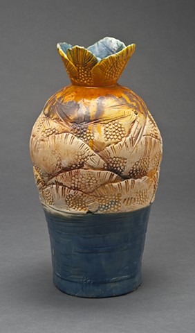Scallop Vase, view 1