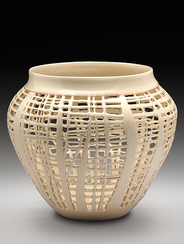 Mina Heuslein - Porcelain pottery