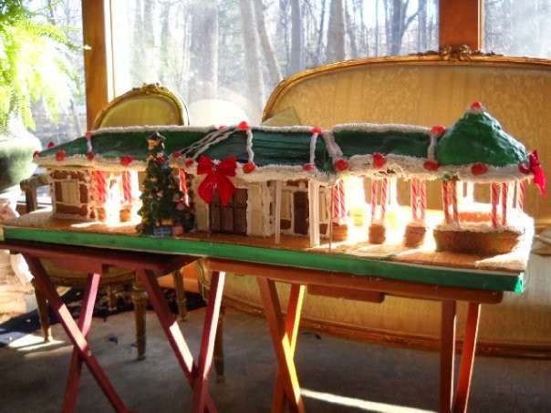 Rutherford Trainstation Gingerbread House