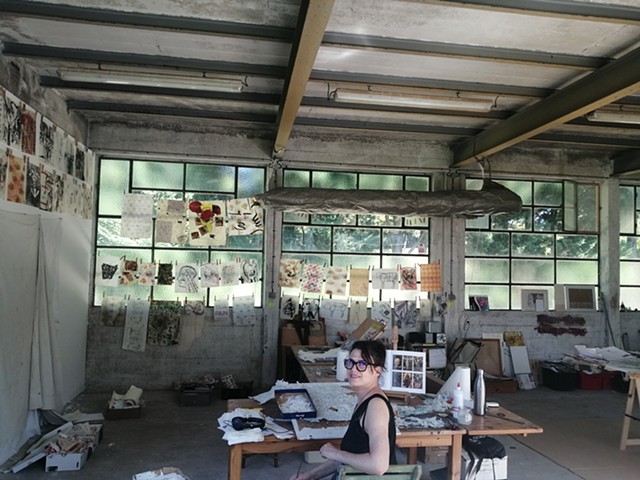 Atelier de dessin et de collage / Drawing and collage studio
