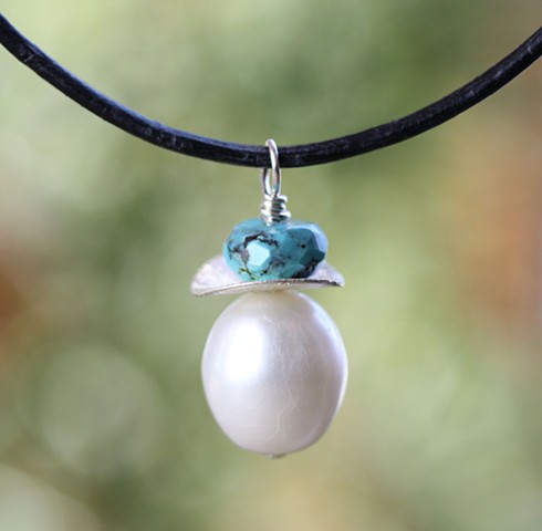 pearl and turquoise necklace