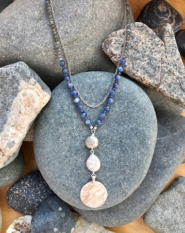 Kyanite, labradorite, pearl and mixed metal necklace