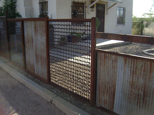 Salvage fence