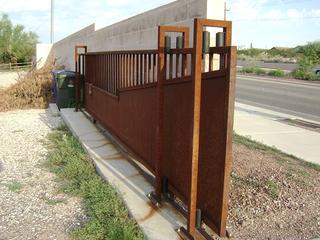 Large Roll Gate inside view