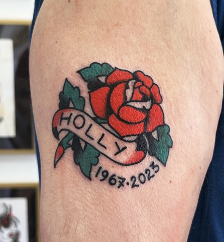 Rose tattoo, traditional tattoos, tattooshop near disney, Kissimmee tattooshop 