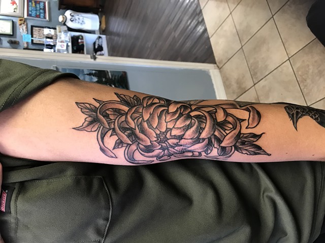 Chrysanthemum, chrysanthemum tattoo, tattoo shop, tattooing, tattoos, flower tattoos, Kissimmee tattoo shop, copper Fox tattoo, black and grey tattoo
