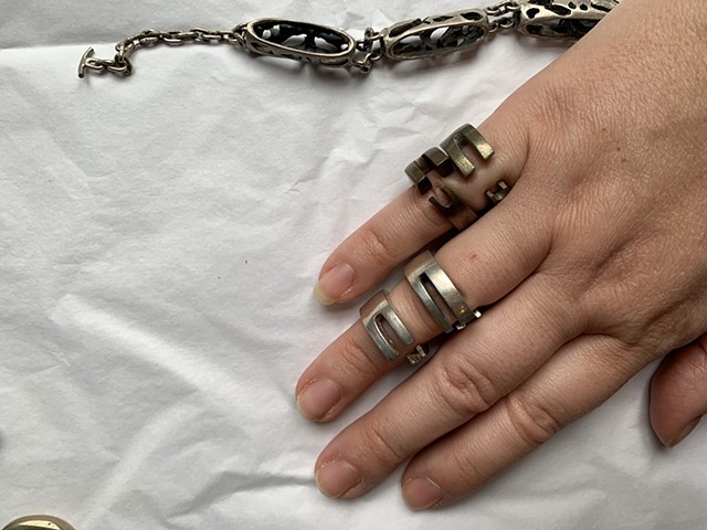 Connected Rings