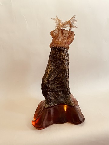 Linda Mae Tratechaud / Sculpture in Glass, Metal, & Paper