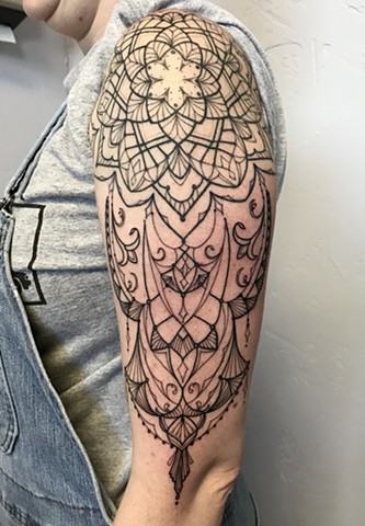 this is an art deco inspired geometric sleeve that is in progress by amanda marie tattooer at ace of wands tattoo high end intimate tattoo experience in san pedro palos verdes los angeles california 