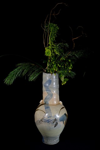 alternate view of previous vase