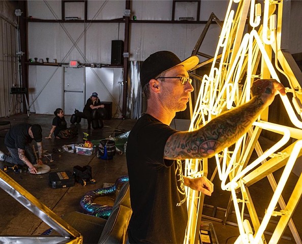 Neon Artist Derrick Maxey 