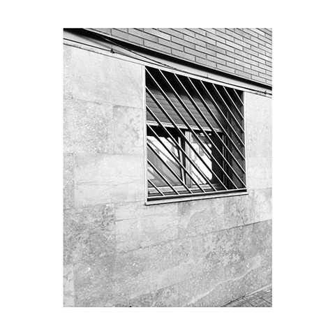 CO_LLAPSE II_I: cripistemologies_through the window: to stay inside is to be left out