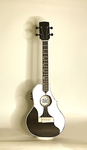 Cutaway Tenor Uke