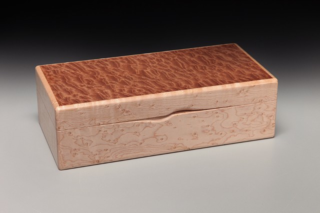 Chris Kamm Glarner Design hinged, inlaid wood decorative box