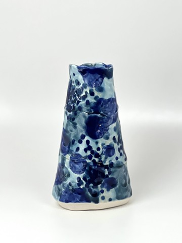 Small Vase 2023