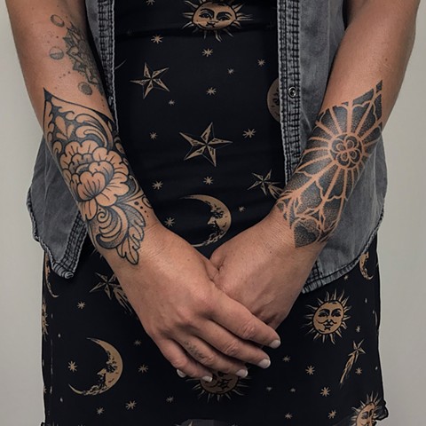 Geometric dotwork mandala and floral wrist design by Alvaro Flores Tattooer from La Flor Sagrada Tattoo Melbourne Australia